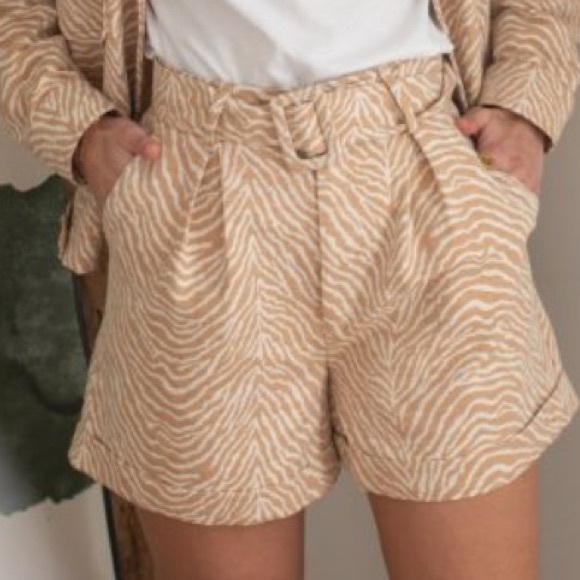 Opullence Paris - Jacket & Short Set - Picture 2 of 9